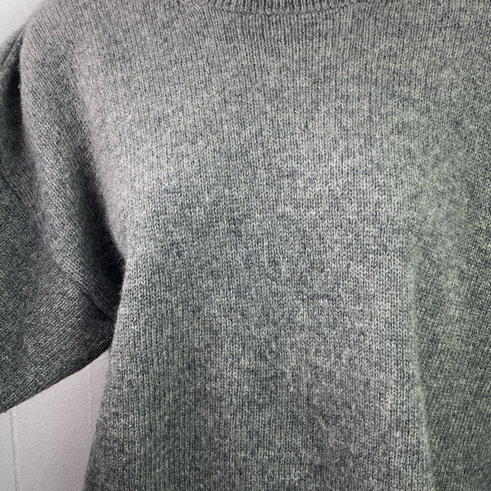 Sweater 100% Wool - Picture 2 of 4